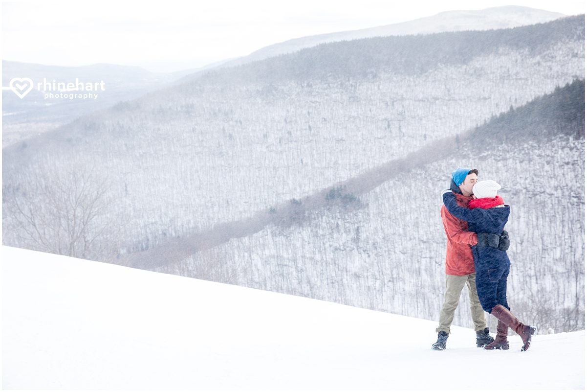 hunter-mountain-engagement-wedding-photographers-creative-best-unique-skiing-snow-winter-18