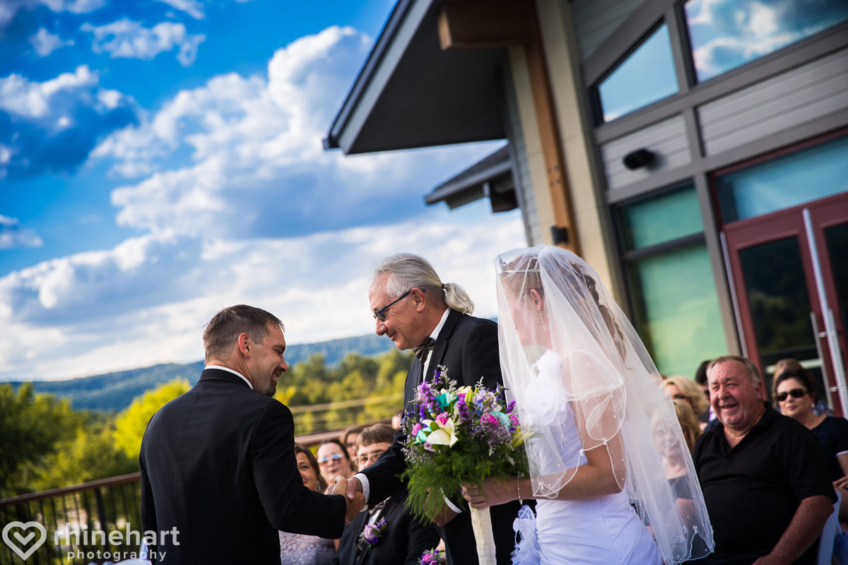 liberty-mountain-resort-best-wedding-photographers-central-pa-15