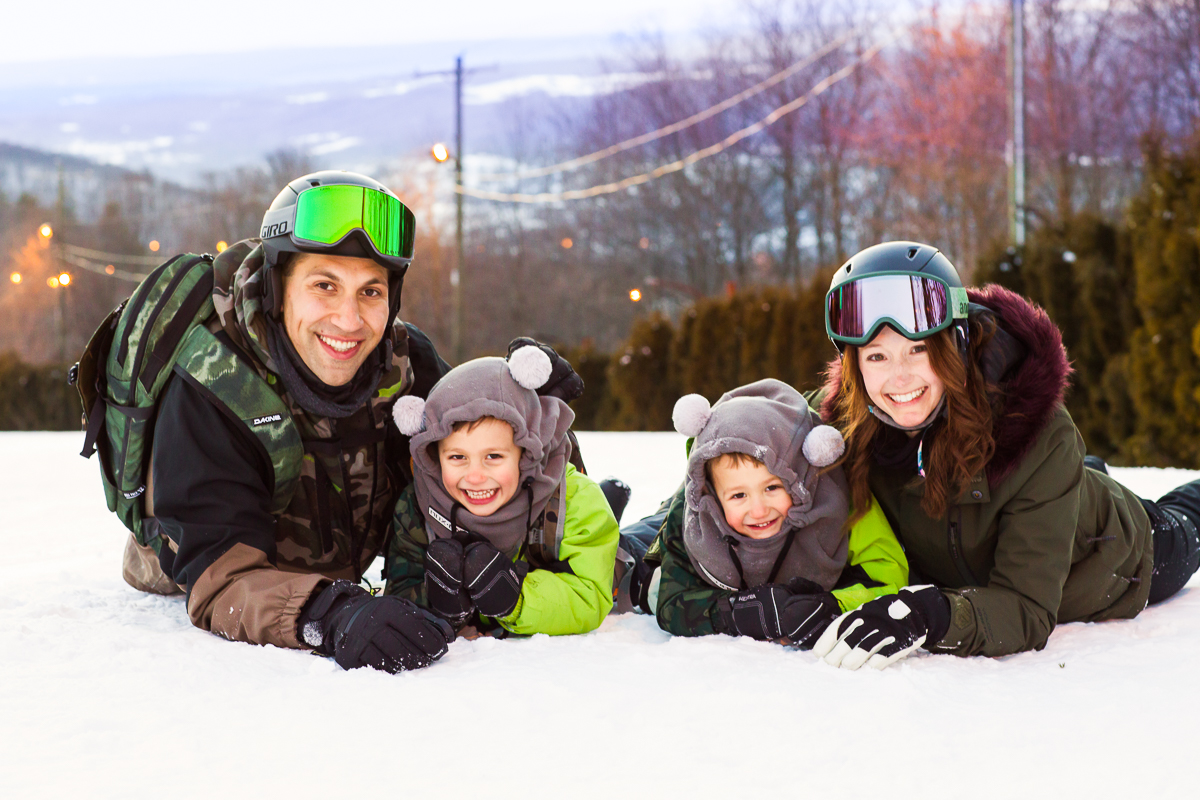 snowboarding family blue mountain resort