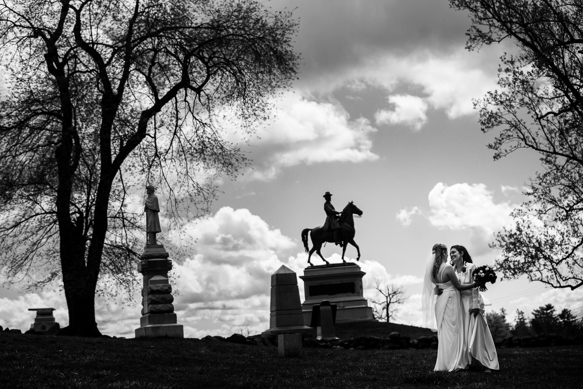 creative Wyndham Gettysburg wedding photographer